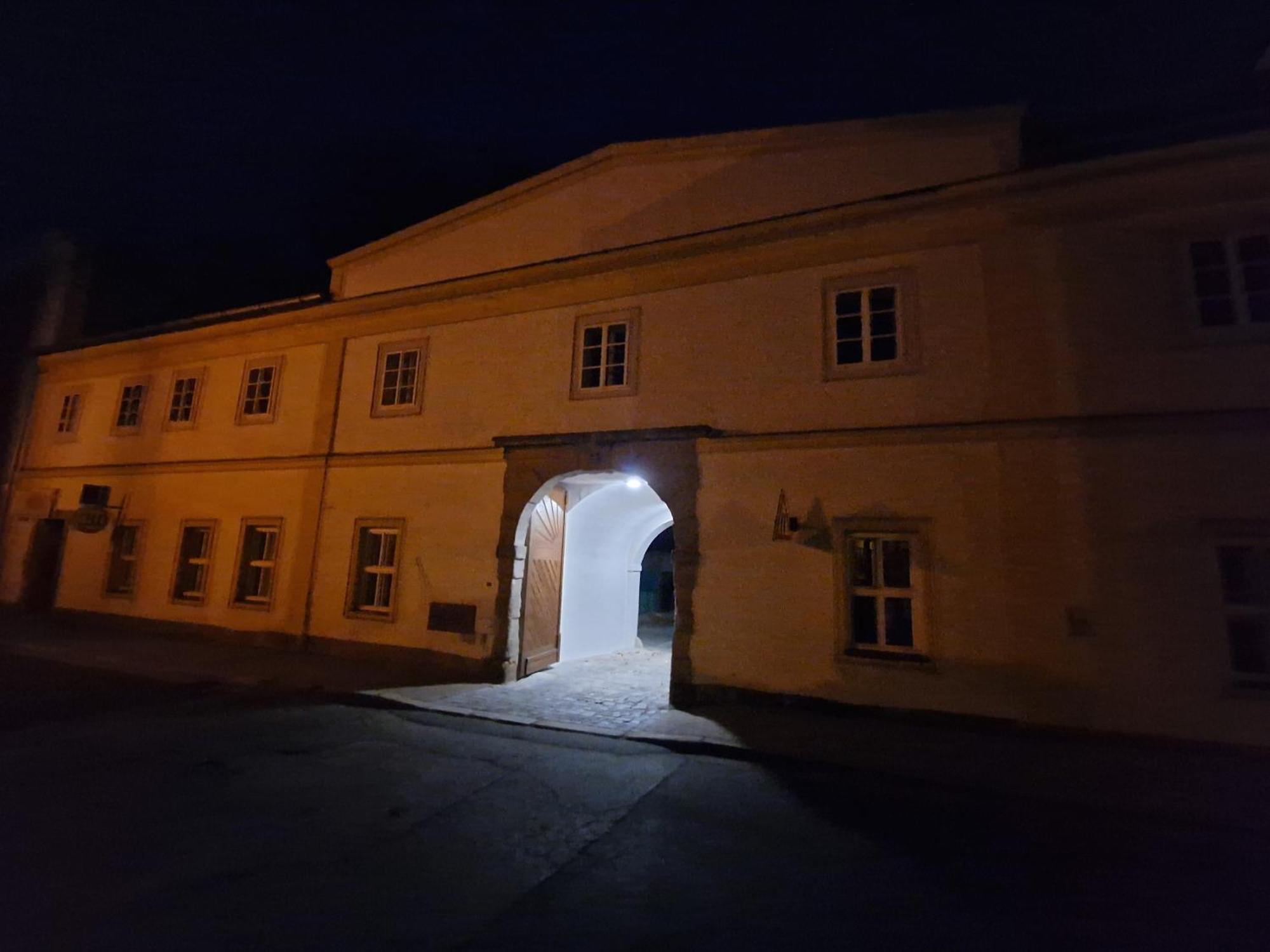 Apartman Anezka 3 S Virivou Vanou Jičín Exterior foto